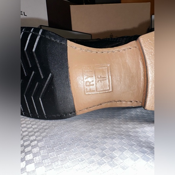 Frye Tall Black Leather Boots. Size 10 - Picture 11 of 13